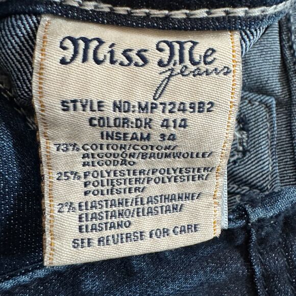 Miss Me MP724982 Pearl & Rhinestone Front Pocket Dark Wash Bootcut Jeans. - Picture 5 of 16